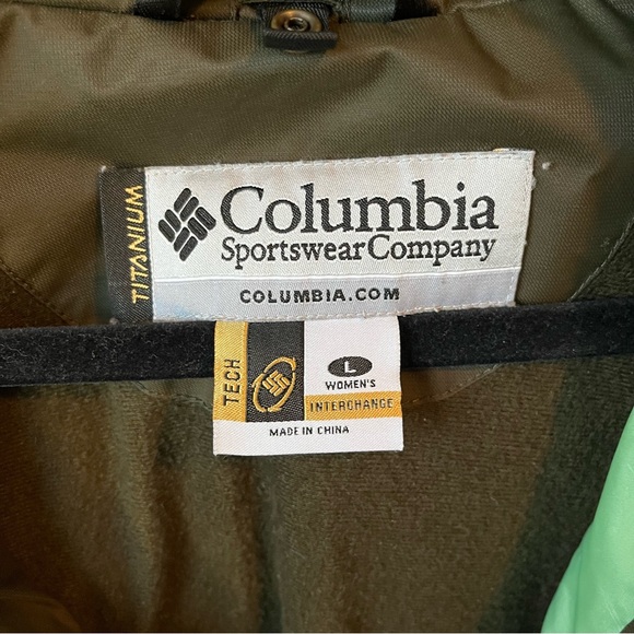 Columbia Omni- Tech Titanium Interchange Women’s Green Jacket Size Large - Picture 3 of 12
